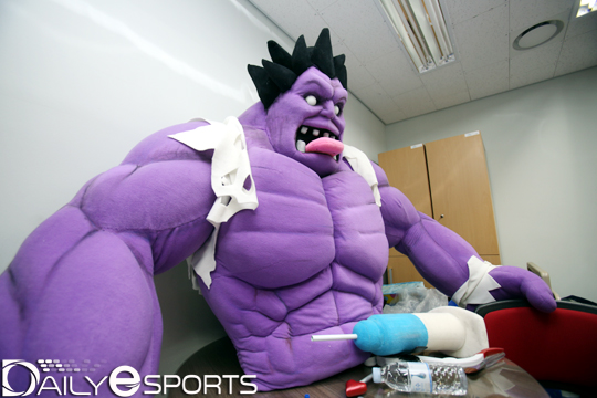 롤드컵 화끈하게 달굴 '스파이럴캣츠' 준비 현장 급습!