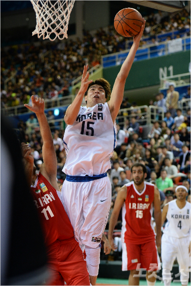 남자농구의아시안게임우승을견인한김종규(사진=KBL)