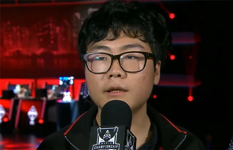 스타혼 로얄클럽에서 활동하고 있는 '제로' 윤경섭(사진=온게임넷 생방송 캡처).