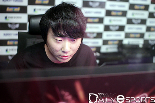 에이스 결정전에서 최강 유영혁을 꺾고 팀에 승리를 안긴 조성제.