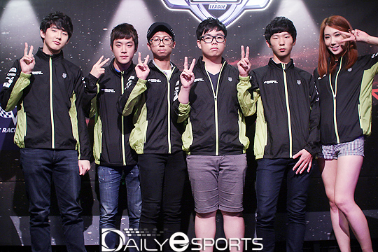 HK 록타이트를 제압하고 1승을 거둔 쏠라이트 인디고.