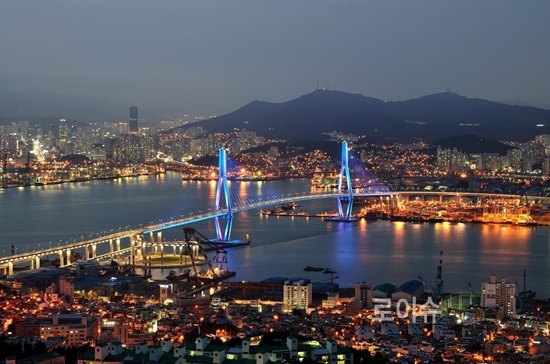 ▲부산항대교야경모습(http://cafe.naver.com/tourpic/61615)