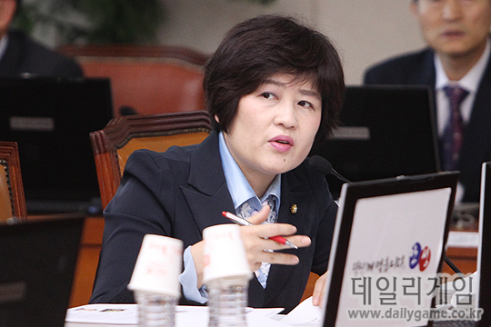 새누리당 강은의 의원.