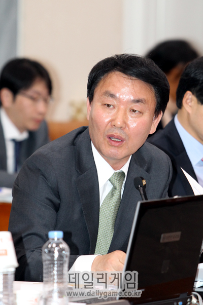 새누리당 박창식 의원.