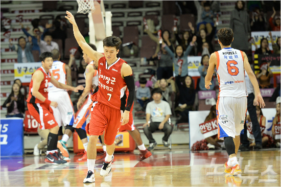 안양KGC인삼공사의시즌첫승을이끈박찬희(사진제공/KBL)