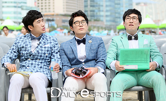 온게임넷에서 리그 오브 레전드를 해설하고 있는 김동준, 이현우, 강민(왼쪽부터).