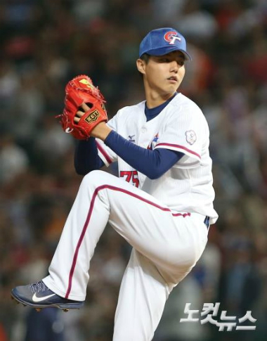 지난달인천아시안게임한국과결승전에서깜짝호투를펼친대만우완궈지린.(사진=박종민기자/자료사진)