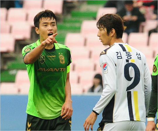 올시즌K리그클래식에서치열한강등권경쟁을벌이는성남FC는가장강력한우승후보인전북현대를FA컵우승도전의문턱에서만났다.(자료사진=전북현대)