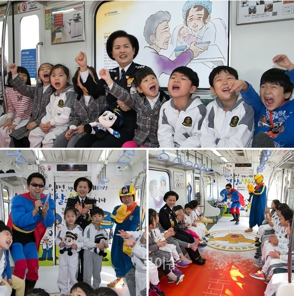 ▲이금형부산경찰청장이경찰테마열차에서아이들과함께즐거운시간을보내고있다.<부산경찰청제공>