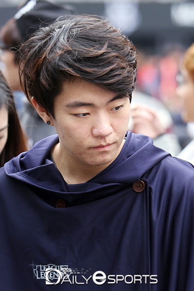 '막눈' 윤하운 "협회가 해외 진출 막았다" 발언 '진실 공방'