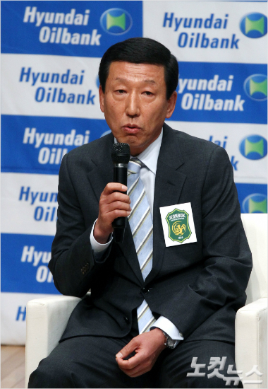 최강희감독의전북현대는올시즌압도적인경기력으로3년만의K리그정상복귀를앞두고있다.윤성호기자