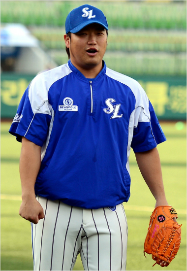 '어제는못치겠더라고요'삼성박석민이5일넥센과한국시리즈2차전을앞두고진행된훈련에서익살스러운표정을짓고있다.(대구=삼성라이온즈)