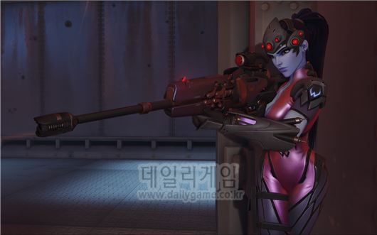 방어형 캐릭터 Widowmaker. 스나이퍼로 적을 저격하는데 유리하다.