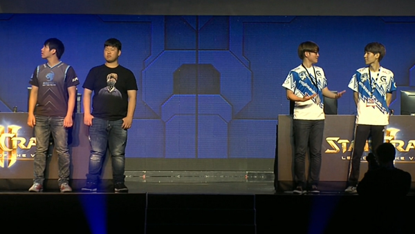 쇼매치에 출전한 선수들(이미지 캡처=블리즈컨 방송)