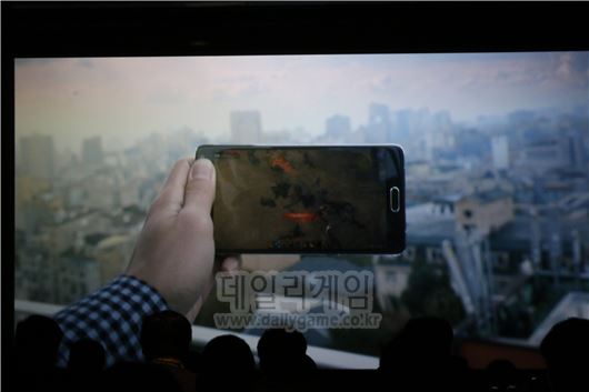 엔씨 신작 게임은 모바일 버전과 연동돼 개발되며, 글로벌 클라우드를 통해 전세계 서비스 된다.