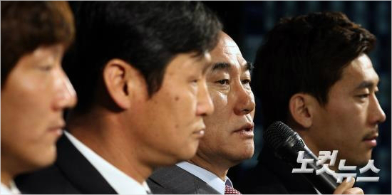 김학범감독이이끄는성남FC는리그에서는강등권성적에그치고있지만FA컵결승에올라다음시즌아시아축구연맹(AFC)챔피언스리그출전도노리고있다.윤성호기자