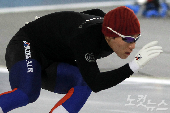 23일태릉에서열린국제빙상경기연맹스피드스케이팅월드컵2차대회500m2차레이스에서은메달을차지한모태범.(자료사진=황진환기자)
