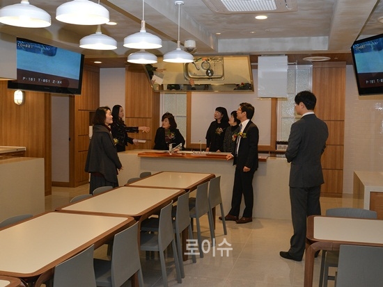 ▲3개의다목적홀과미술,공예,차밍,요리,어학,교양,맘&키즈교실까지총10개의강의실을새롭게꾸민부산본점문화센터.<롯데부산본점제공>