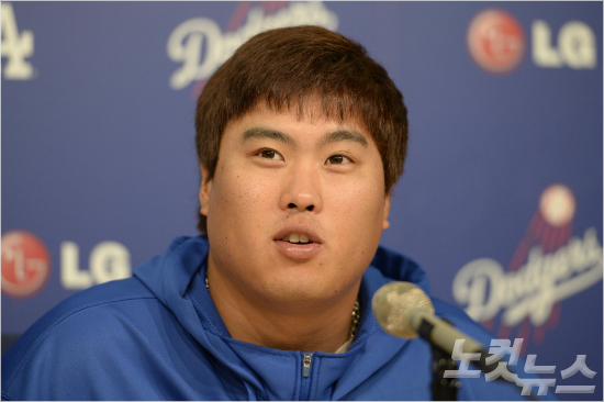 'MLB아무나오나'류현진은2012시즌뒤LA다저스와이적료포함,6년총액6000만달러가넘는대형계약을이뤄냈고,2년연속몸값에상응하는결과를냈다.(자료사진)