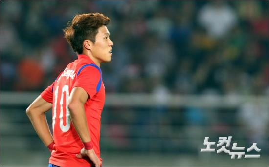 포항스틸러스의공격수김승대는엉덩이부상으로아싱나컵을앞두고울리슈틸리케감독이소집한마지막국내훈련참가가무산됐다.황진환기자