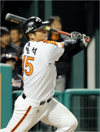 '내입장은어떻게되나요?'지난15일삼성에서FA배영수의보상선수로지명됐다가2일만에다시트레이드로한화에남게된정현석.(자료사진=한화이글스)