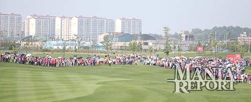 [아듀 2014! 골프계 10대 뉴스]⑩(끝)골프대회 중심에 선 갤러리