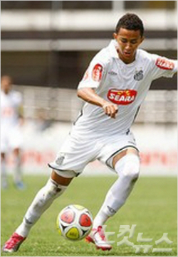 포항스틸러스, 브라질 출신 공격수 티아고 영입