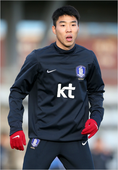 울리슈틸리케감독이깜짝발탁한공격수이정협은자신의A매치데뷔전에서골까지터뜨리며사우디아라비아와경기의2-0승리에힘을보탰다.(자료사진=대한축구협회)