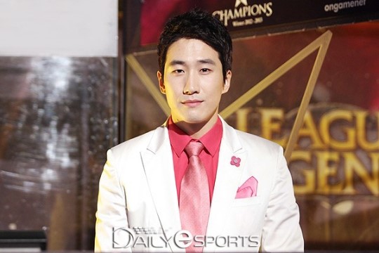 김동준 해설 위원.