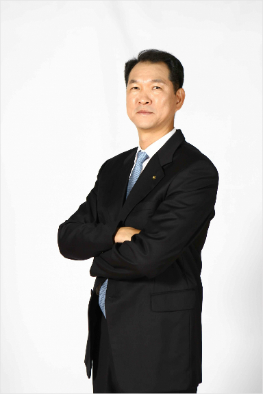 양진웅감독대행.(자료사진=우리카드)