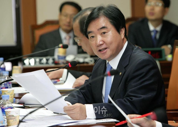 ▲국회부의장인이석현의원(사진=의원실)