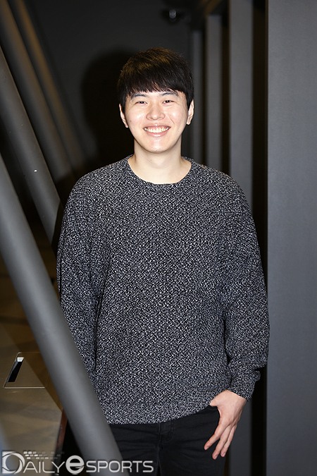 From Player to Coach, The Roommate stories of Stork and FrOzen