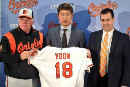 '이때까지는좋았는데'윤석민은지난2013시즌뒤볼티모어와계약했지만2년연속마이너리그에서시즌을시작할처지에놓였다.(자료사진=볼티모어홈페이지)