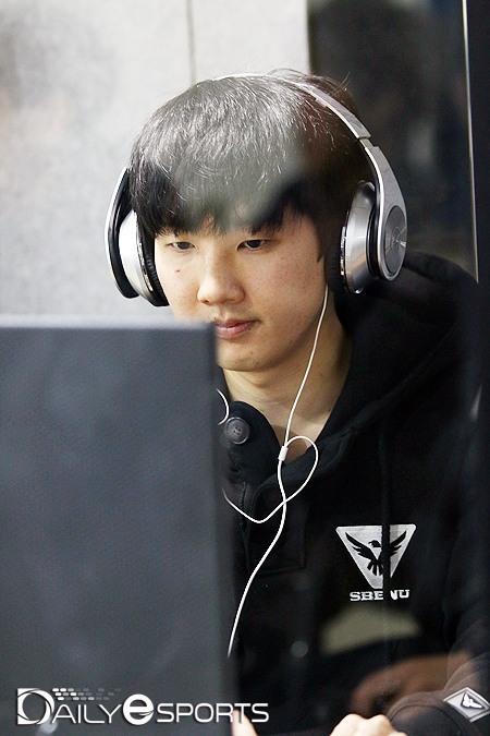 '혁명가' 김택용, '승부사' 한상봉의 저글링에 울었다