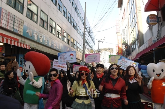 부산선관위, 국제시장 공감 선거 캠페인