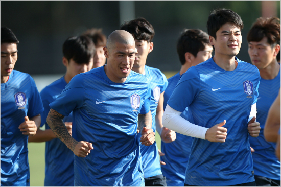 기성용은2015호주아시안컵에출전한선수가운데가장높은92.2%의패스성공률을기록하며한국의4강진출을이끌었다.(자료사진=대한축구협회)