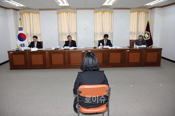 ▲부산고법의전행사실(1408호)에서신규지원자19명에대한면접을실시하고있다.(사진제공=부산고법)