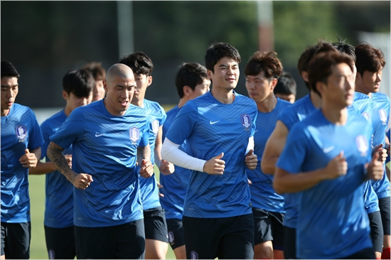 울리슈틸리케감독은호주와2015호주아시안컵결승을앞두고실시한첫훈련을모두공개하며55년만의우승에강한자신감을감추지않았다.(자료사진=대한축구협회)