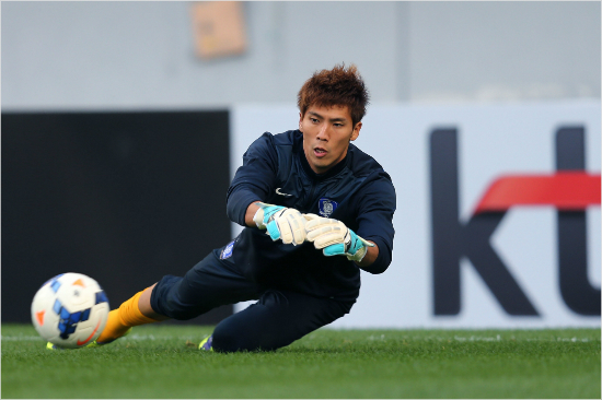 울리슈틸리케감독부임후대표팀의주전골키퍼를꿰찬김진현은2015호주아시안컵4경기에출전해무실점선방하며한국축구의우승도전에힘을보탰다.(자료사진=대한축구협회)