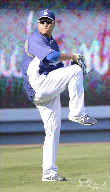 "큰부상아니니걱정마세요."LA다저스류현진이등통증으로이틀연속훈련에서빠졌다.(자료사진)
