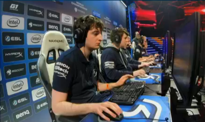 IEM 월드 챔피언십 LoL 부문 A조 2경기에서 SK 게이밍이 요이 플래시울브즈를 제압했다(사진=트위치 생중계 캡처).