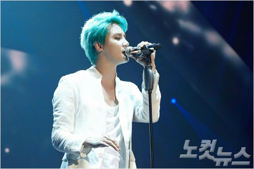 '꿈이 이뤄졌네요"…김준수, 6년 만에 TV 출연