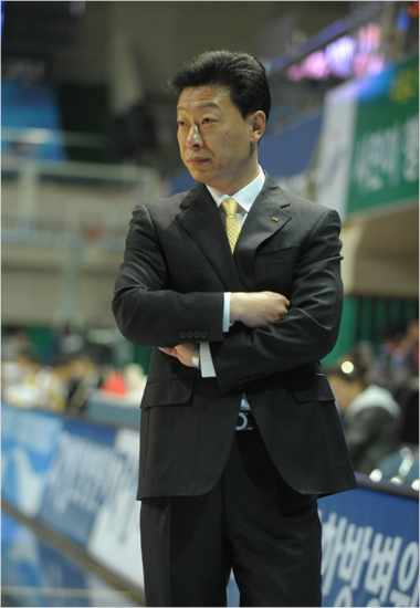 KDB생명새사령탑으로선임된김영주감독.(자료사진=WKBL)