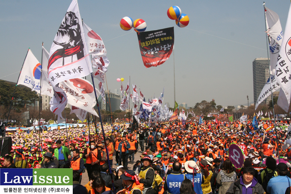 ▲28일여의도에서열린공무원연금개악저지총력결의대회