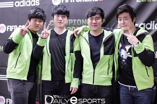 한국 국가대표 올스타로 뽑혔던 원창연, 박준호, 정세현(왼쪽부터).