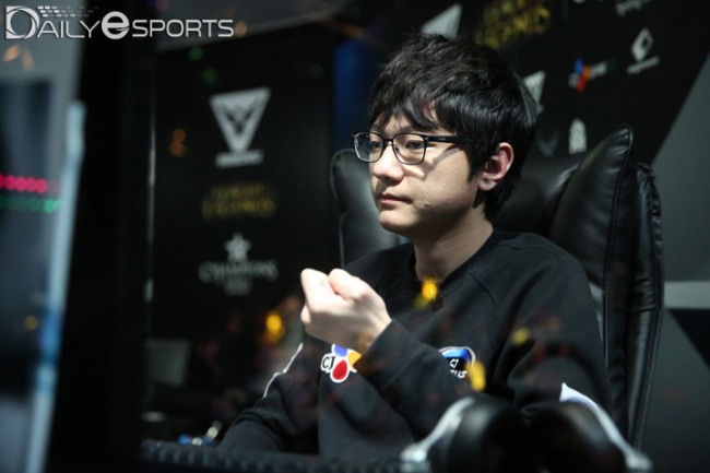 CJ 엔투스의 서포터 홍민기.