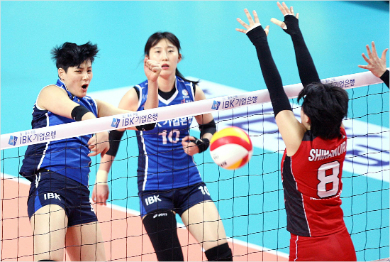 한국과일본두나라배구리그의진정한챔피언을가리는'한일V-리그탑매치'는서로의현수준을객관적으로평가하는순기능도있다.(자료사진=KOVO)