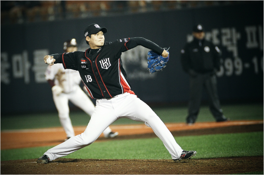 "1군무대쉽지않네요."두산전에서피홈런2개와함께6실점한이윤학.(자료사진=케이티위즈)