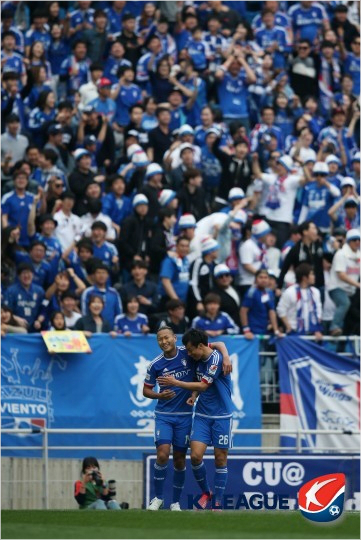 슈퍼매치대승을이끈수원삼성의정대세와염기훈(사진왼쪽부터)(사진/한국프로축구연맹)
