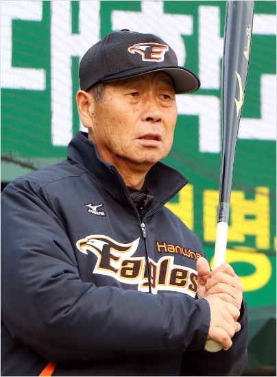 "나도많이부드러워졌어."김성근감독.(자료사진=한화이글스)